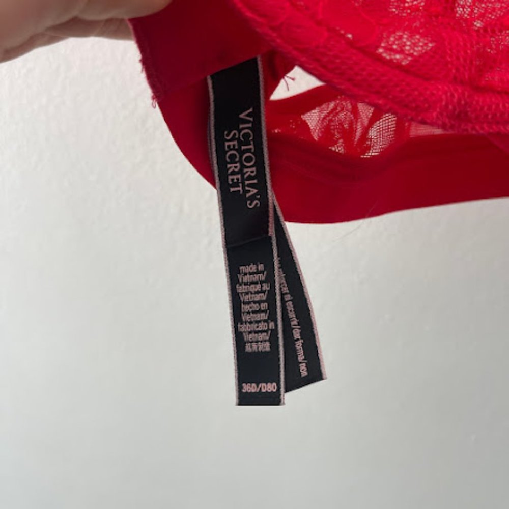 Victoria's Secret Red Underwire Lace Bra - 36D - Picture 7 of 8